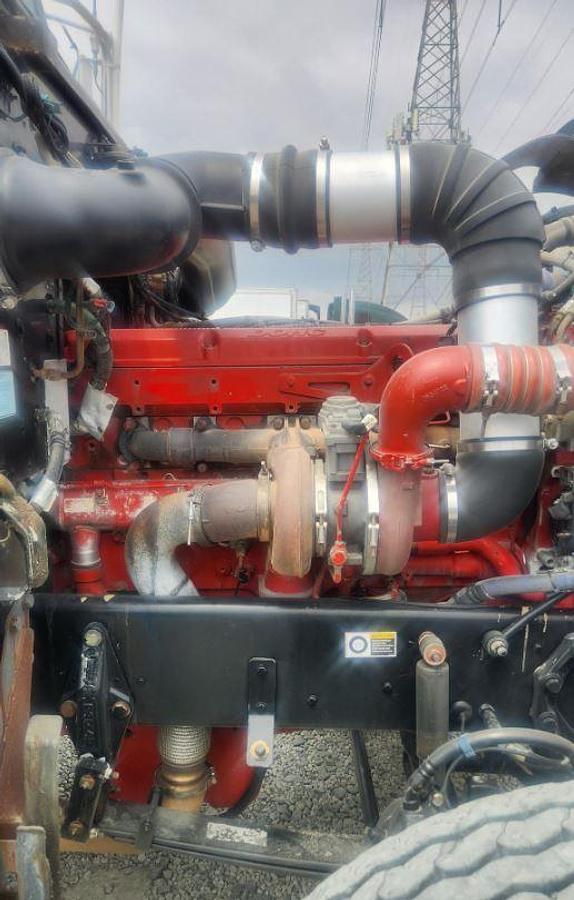 Used 2010 PETERBILT 388 Dump Truck