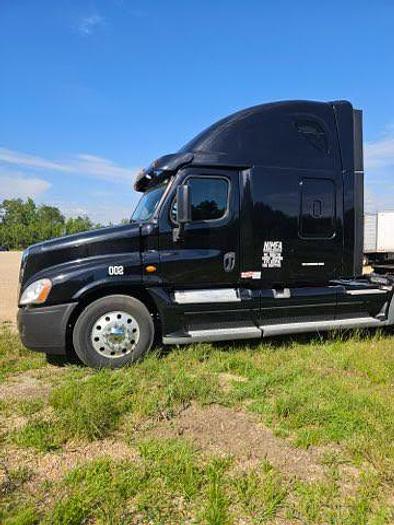Used 2017 Freightliner CASCADIA 125 EVOLUTION