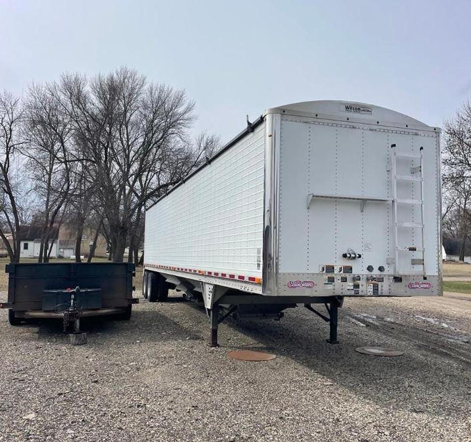 Used 2013 Wilson Grain Trailer