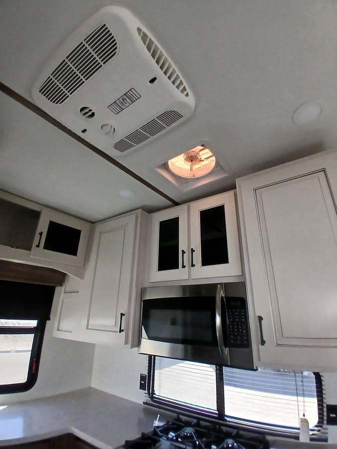 Used 2023 Alliance Paradigm 382RK Fifth Wheel