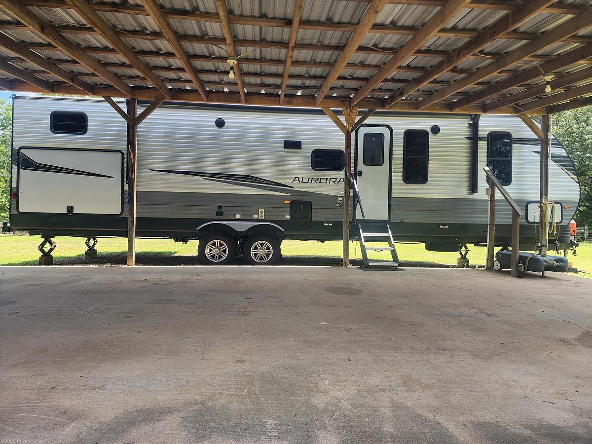 Used 2024 Forest River Aurora 34BHTS Travel Trailer