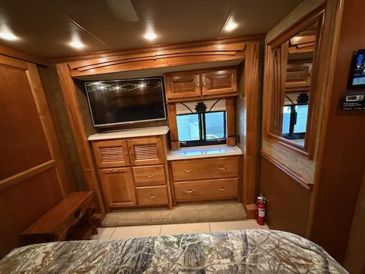 Used 2015  Tiffin Motorhomes Phaeton 42LH Class A Motorhome