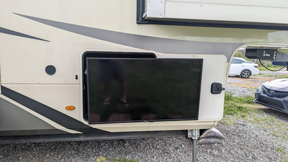 Used 2020 Grand Design Solitude 380fl