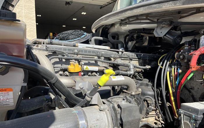 Used 2018 Freightliner Business Class M2 106