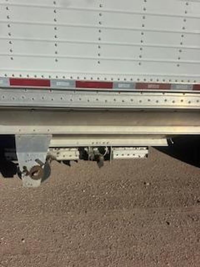 Used 2015 Wilson Hopper Grain Trailer