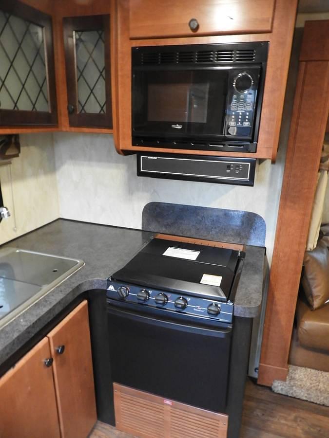 Used 2017 28 ft Northwood Snow River Rugged Lite