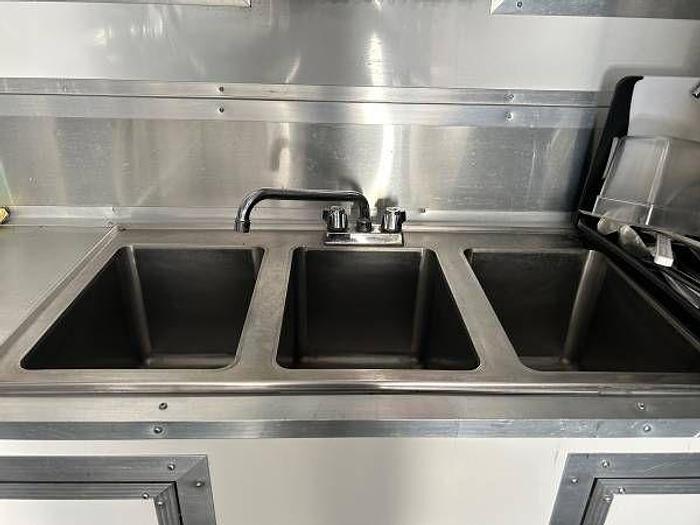 Used 2021 FOOD TRAILER Concession