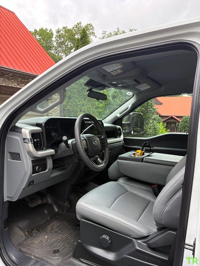 Used 2025 Ford F-450 Super Duty Pickup Truck