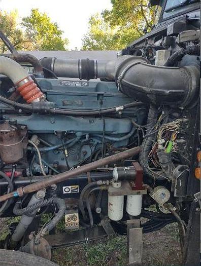 Used 2001 Peterbilt 379