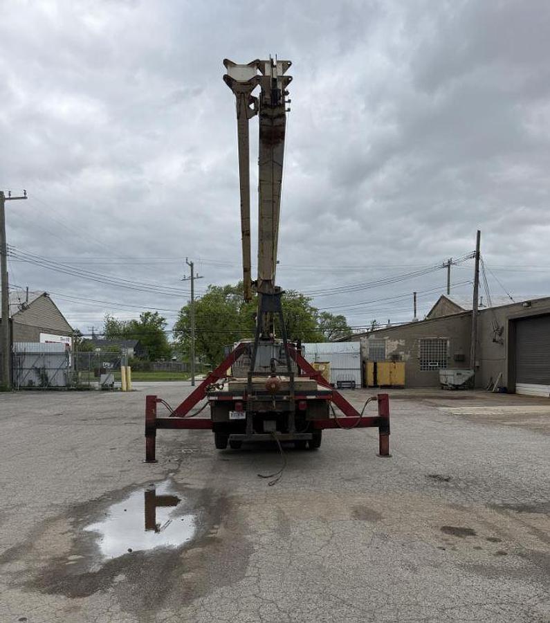 Used 1999 Terex TC4792 Mounted on 1999 Sterling LT7500