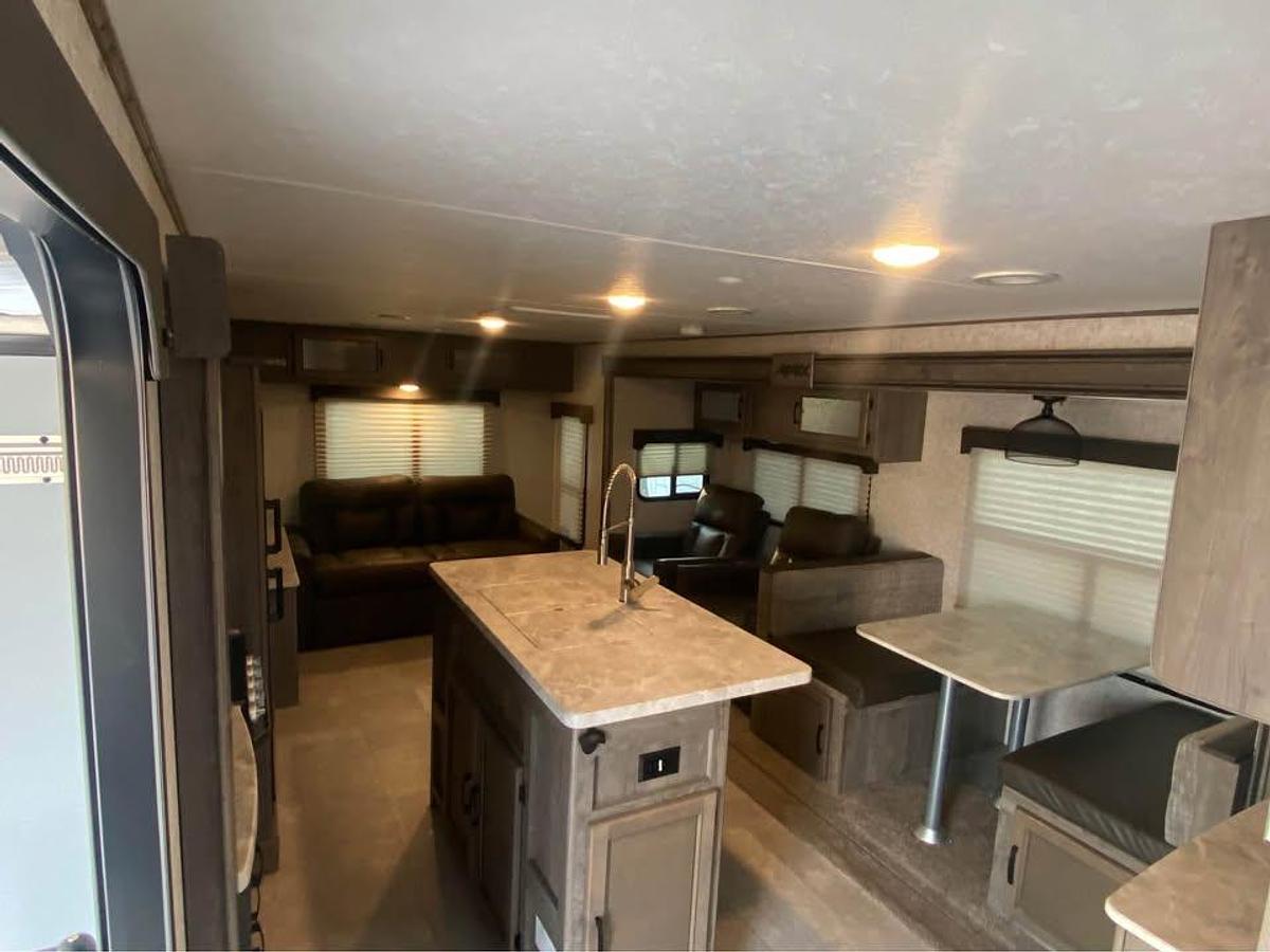Used 2021 Coachmen Apex