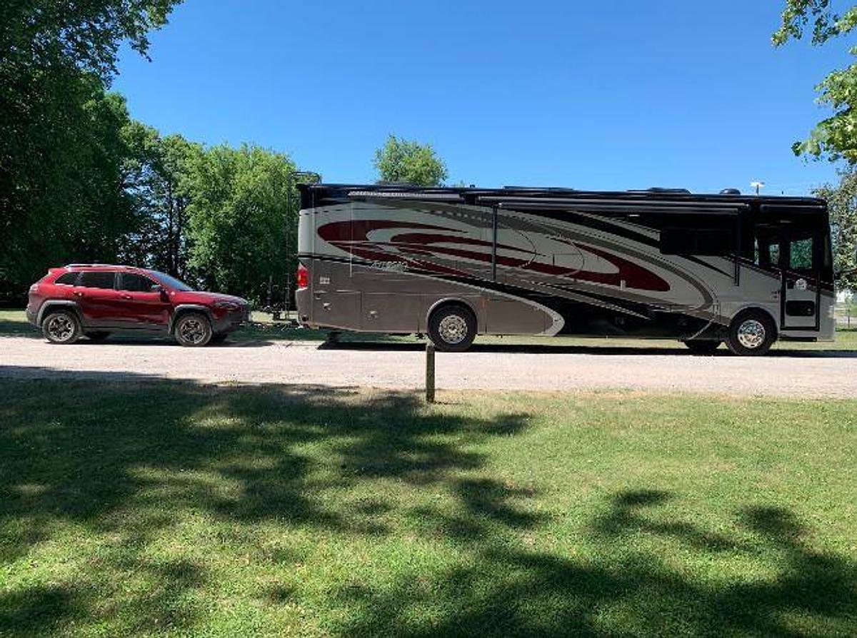 Used 2016 Tiffin Allegro Red 37PA