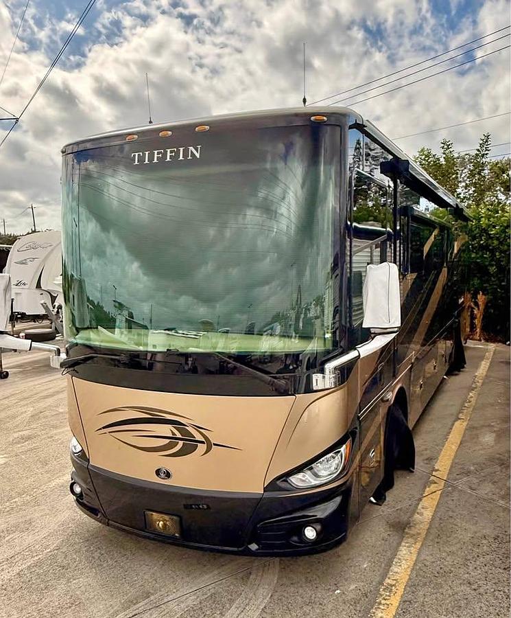 Used 2019 Tiffin Motorhomes Phaeton 37BH Class A Motorhome