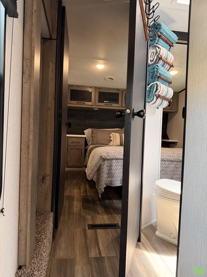 Used 2021 Heartland Gravity 3610 Fifth-Wheel Toy Hauler