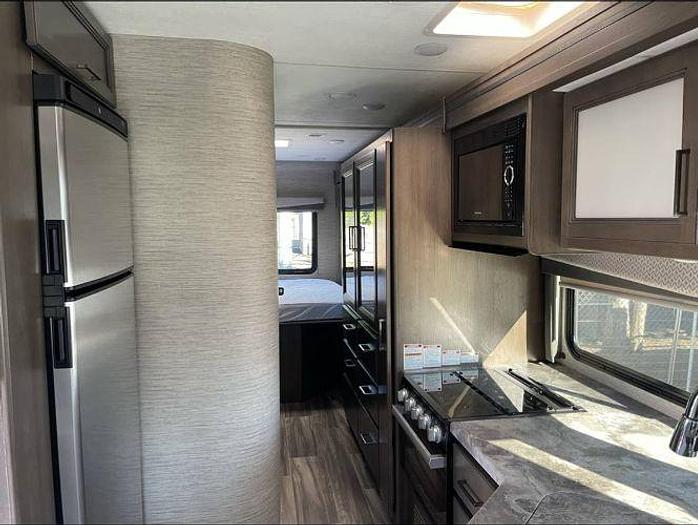 Used 2023 Thor Motor Coach FOUR WINDS 31E