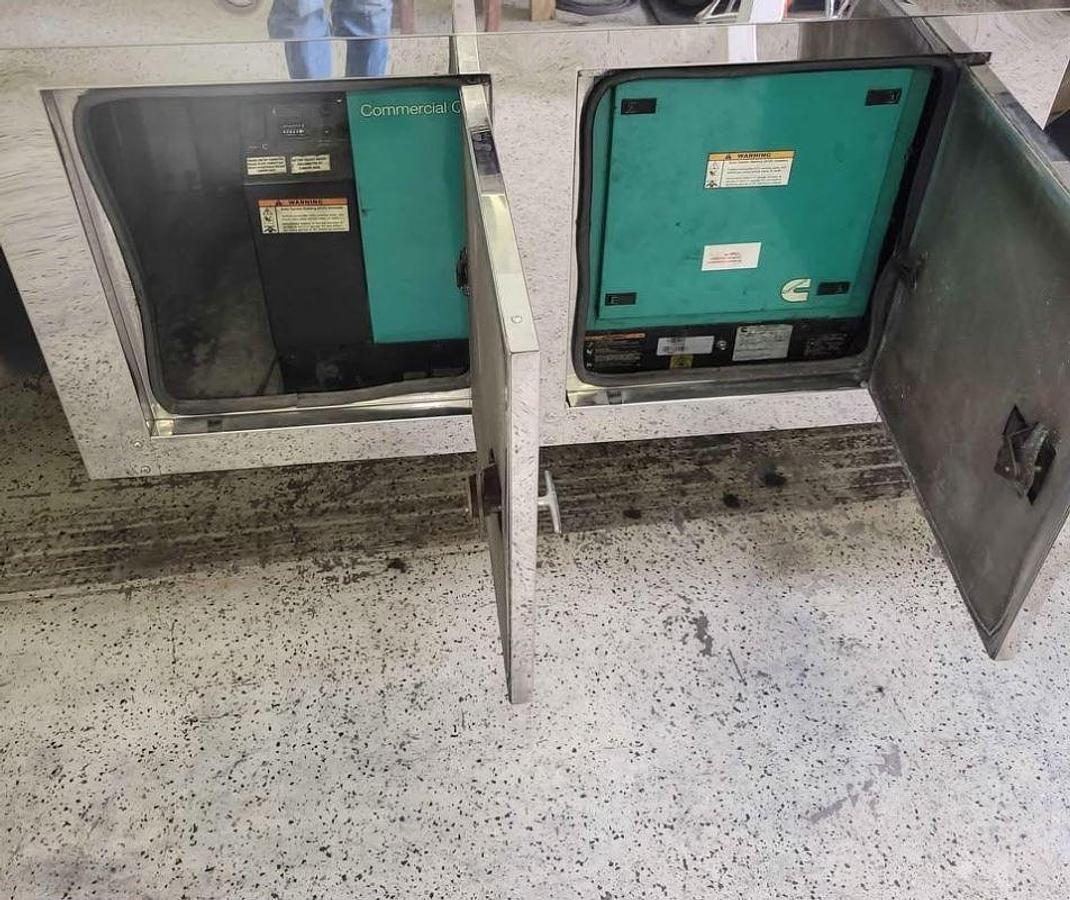 Used 2012 Peterbilt 389 Sleeper Semi Truck