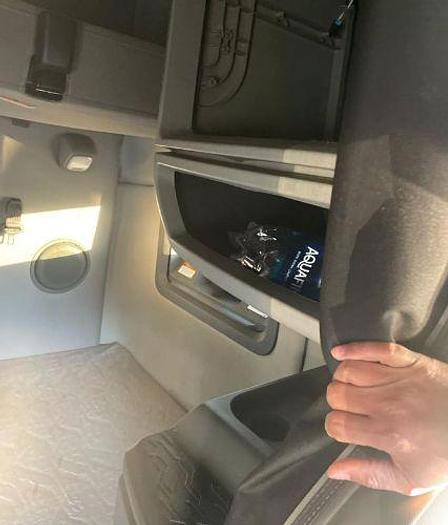 Used 2021 Volvo VNL64T760