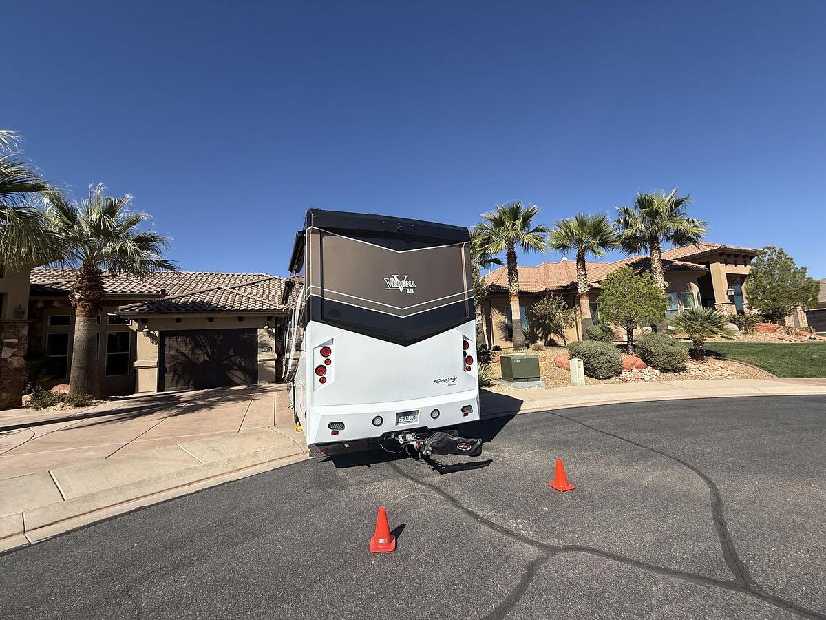 Used 2021 Renegade Verona LE 38LDG