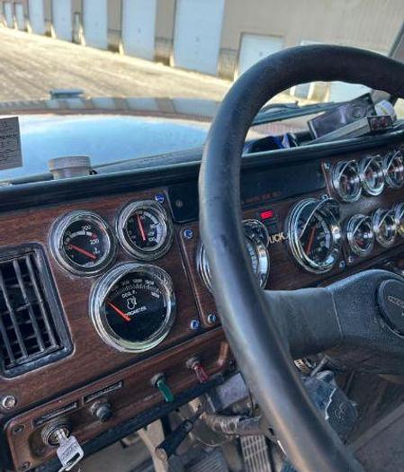 Used 2005 Freightliner FLD120 Dump Truck