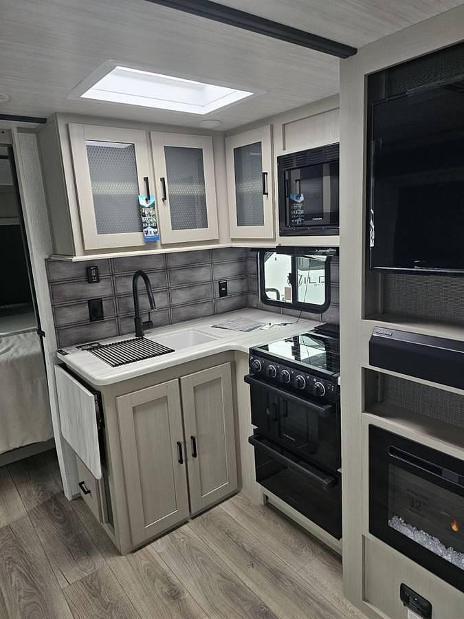 Used 2023 Forest River Salem Hemisphere