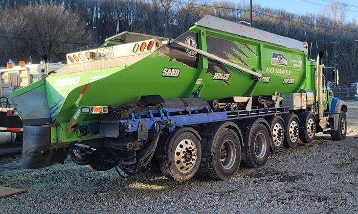 Used 2013 CAN AMERICAN STONE SPREADER SOIL KING XTR25