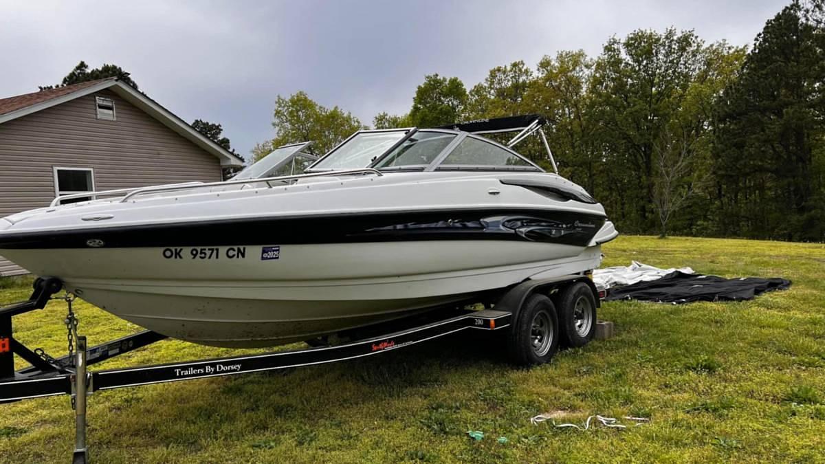 Used 2008 Crownline 305