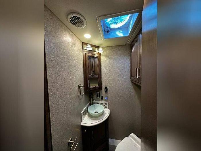 Used 2019 Newmar Ventana 4369