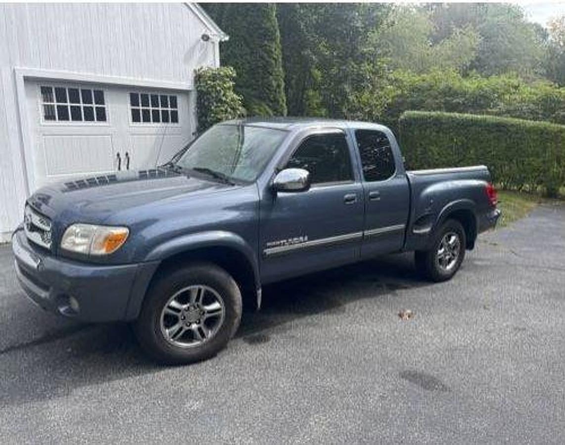 Used 2005 Toyota Tundra SR5 Pickup Truck