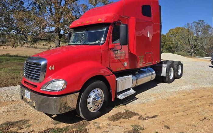Used 2016 Freightliner COLUMBIA 120