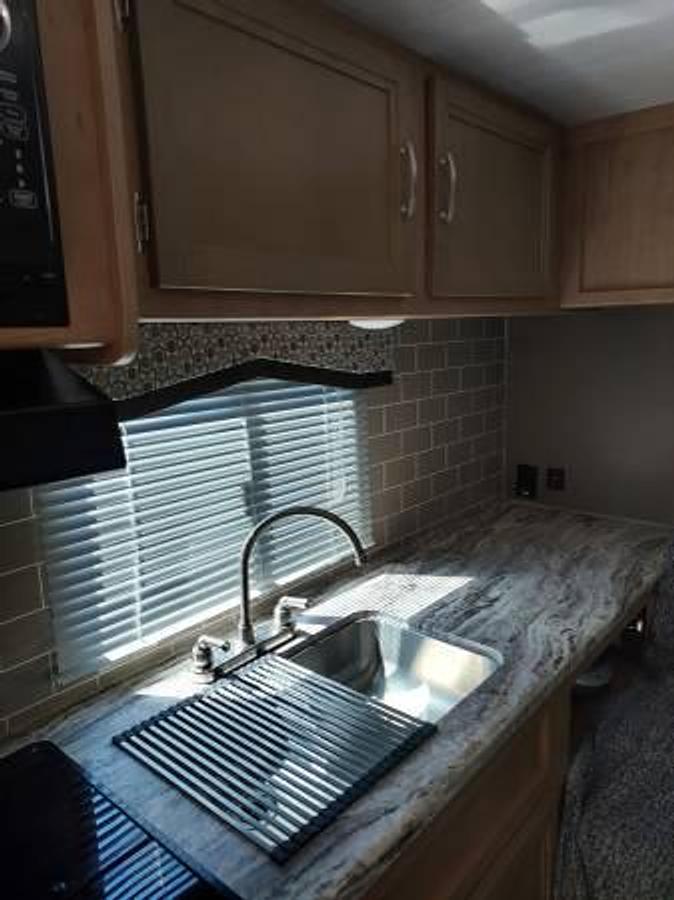 Used 2020 Winnebago Minnie 2500RL Rear Living Travel Trailer