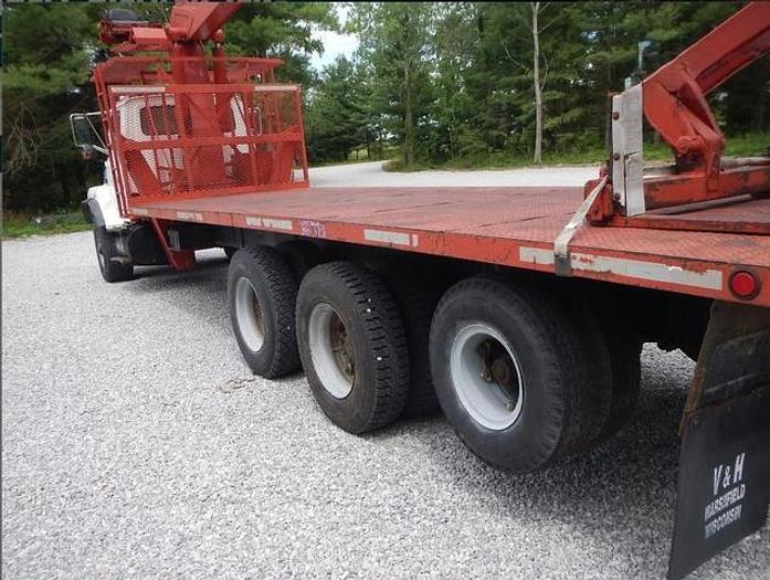 Used 1992 Ford L9000 With Mounted On 1992 IMT 13034 Knuckle Boom Crane