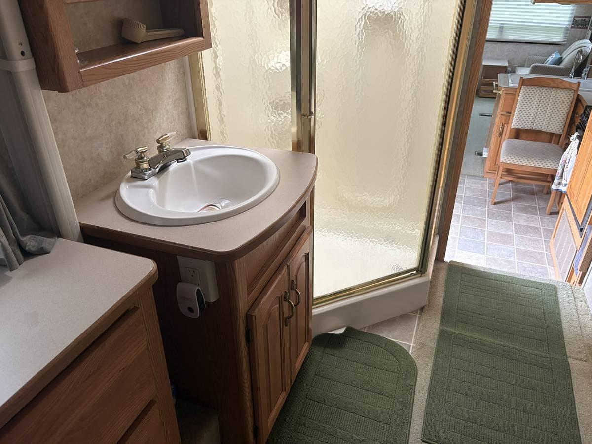 Used 2005 Keystone Fifth Wheel Trailer