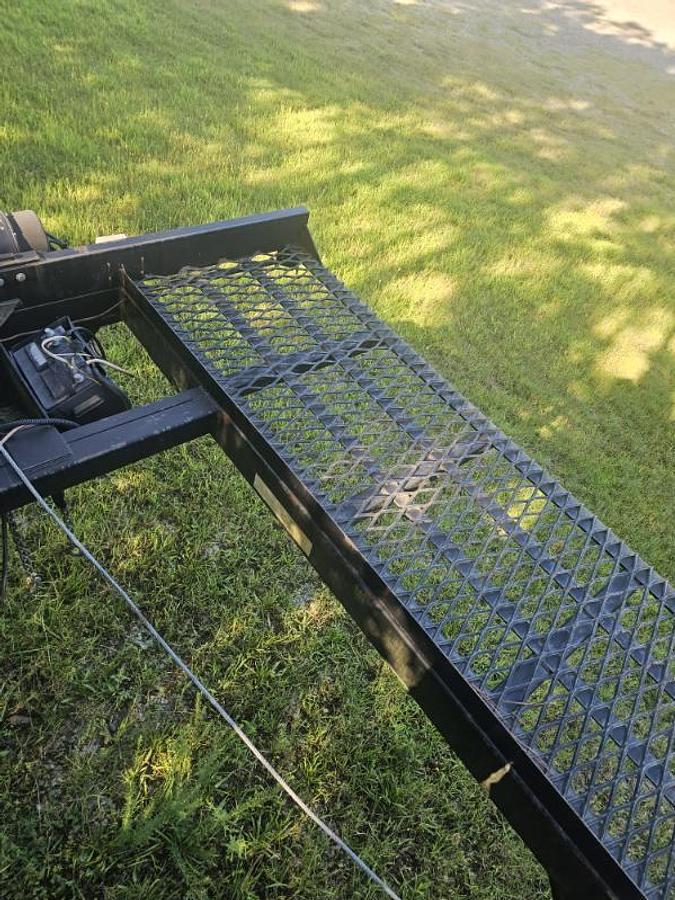 Used 2017 Kaufman 51' 3-Car Wedge Trailer