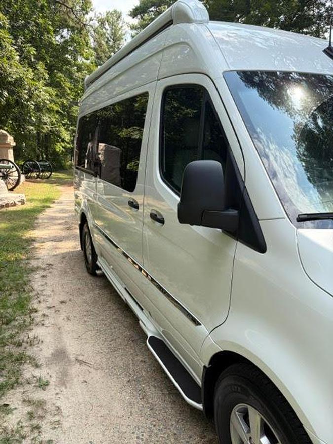 Used 2023 Airstream Interstate 19