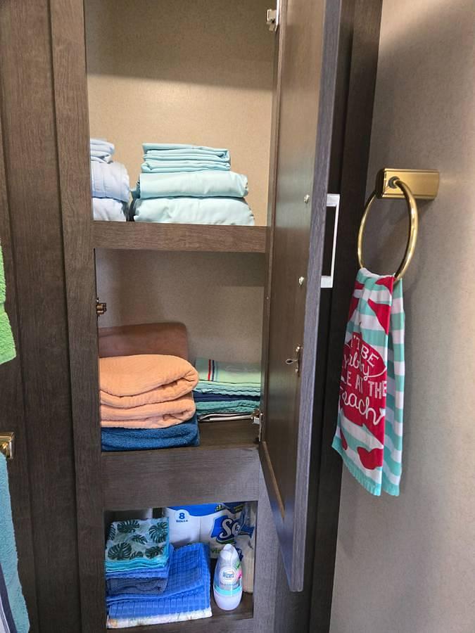 Used 2018 Forest River Salem Cruise Lite T254RLXL 30' Travel Trailer