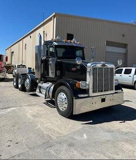 Used 2006 Peterbilt 378