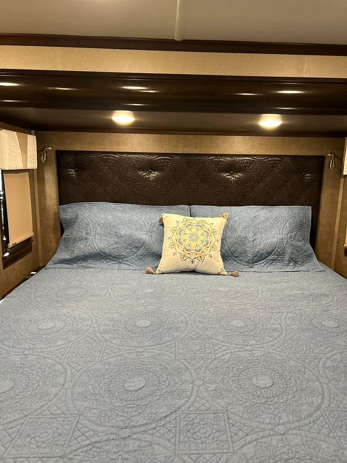 Used 2017 Forest River Riverstone R38TS