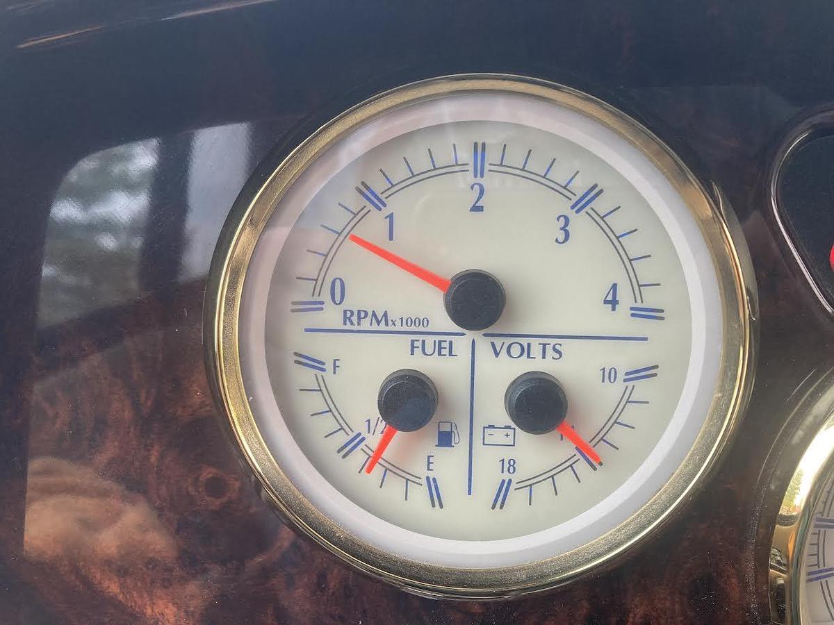 Used 2005 Monaco Signature Castle IV Class A Motorhome