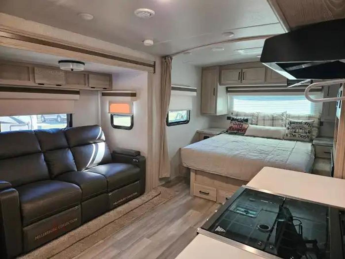 Used 2022 Rockwood Mini Lite 2205S