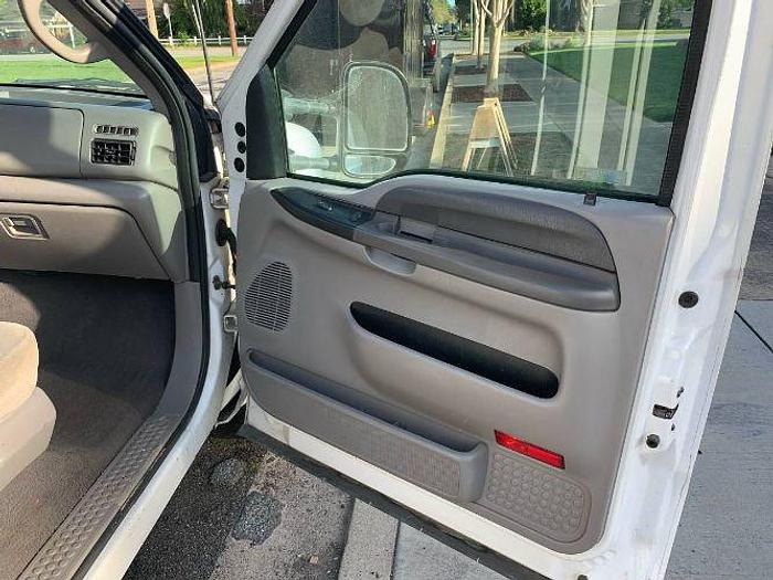 Used 2000 Ford F250 Utility Truck