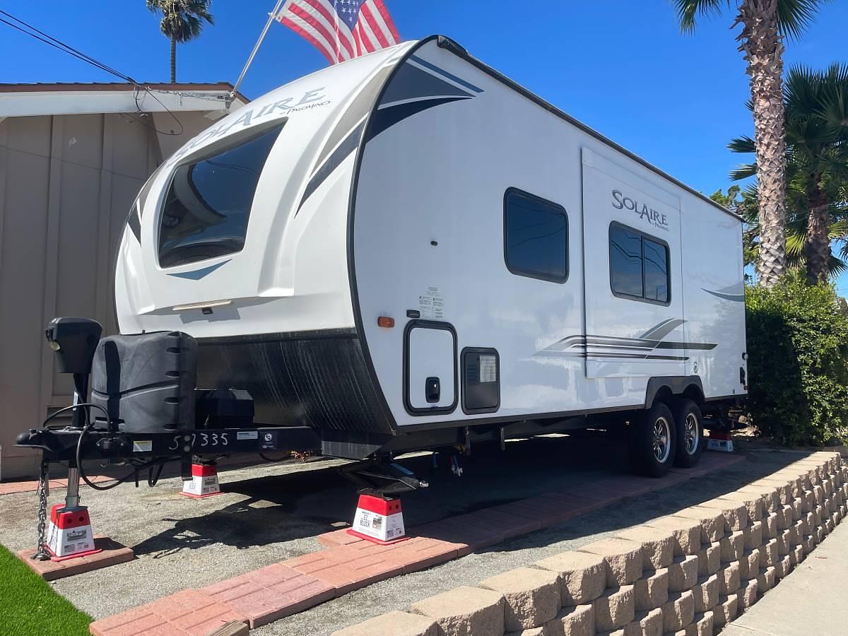 Used 2022 Palomino Solaire 24 ft 205SS