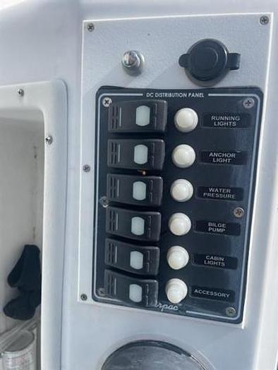 Used 2000 Hurricane Fun Deck