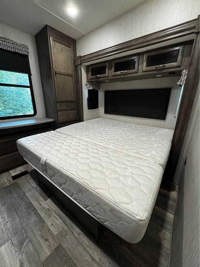 Used 2021 Forest River Sierra