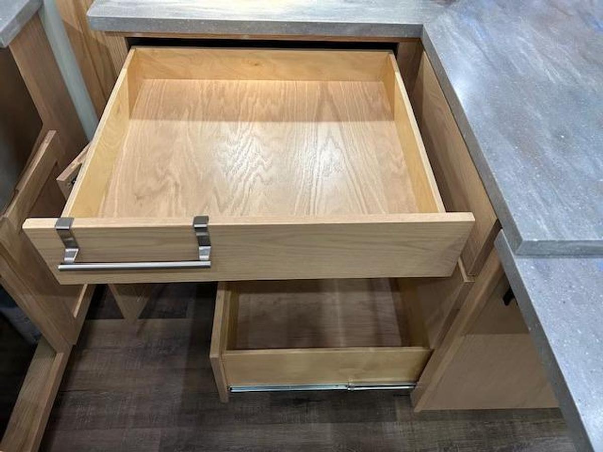 Used 2022 Space Craft V405 Fifth Wheel