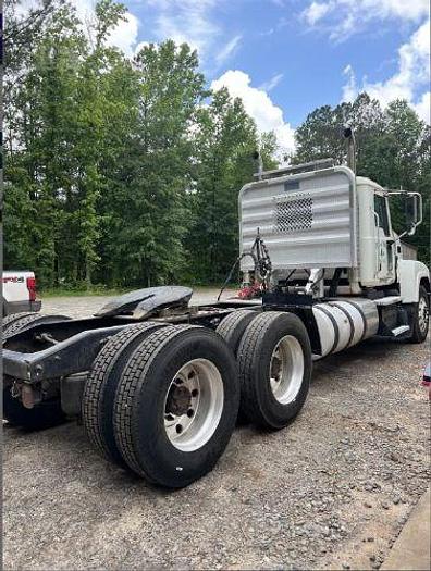 Used 2015 Mack PINNACLE CHU613