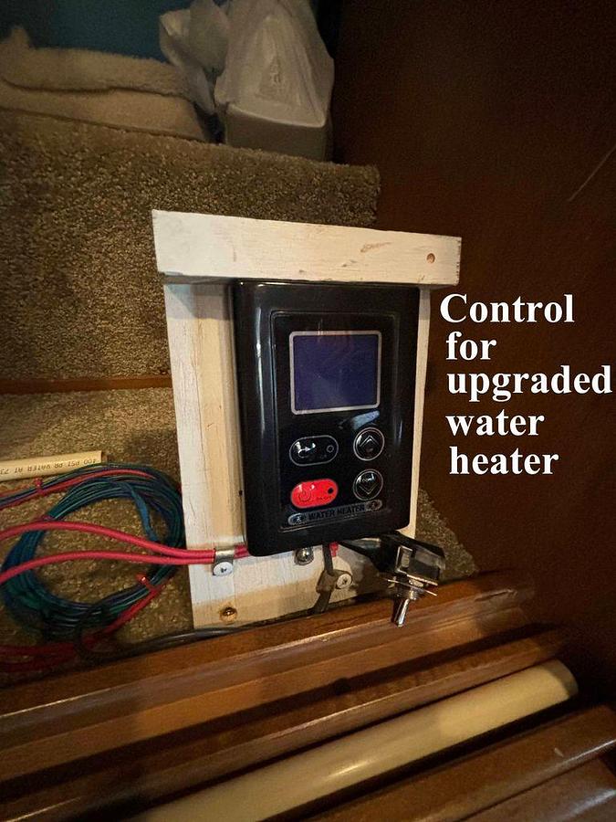 Used 2014 Forest River Berkshire 400QL 41' Class A Motorhome