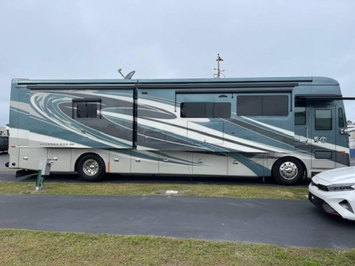 Used 2022 Tiffin Motorhomes ALLEGRO BUS 40IP Class A Motorhome