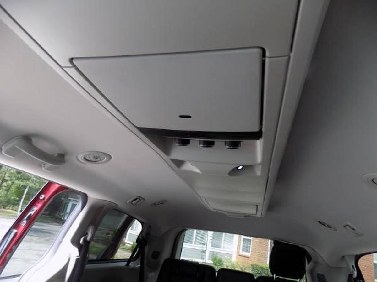 Used 2014 Chrysler Town & Country Handicapped Van