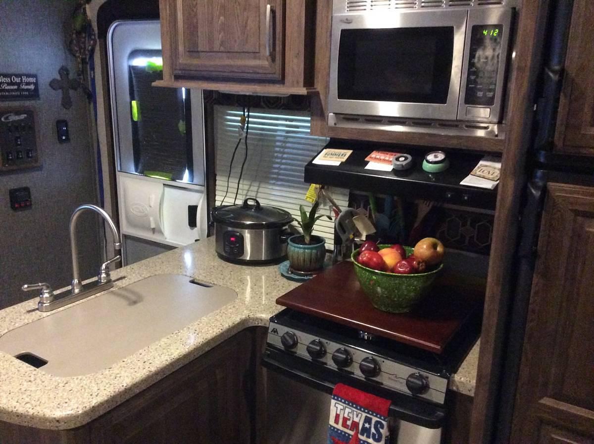 Used 2016 Keystone Cougar 29ROB