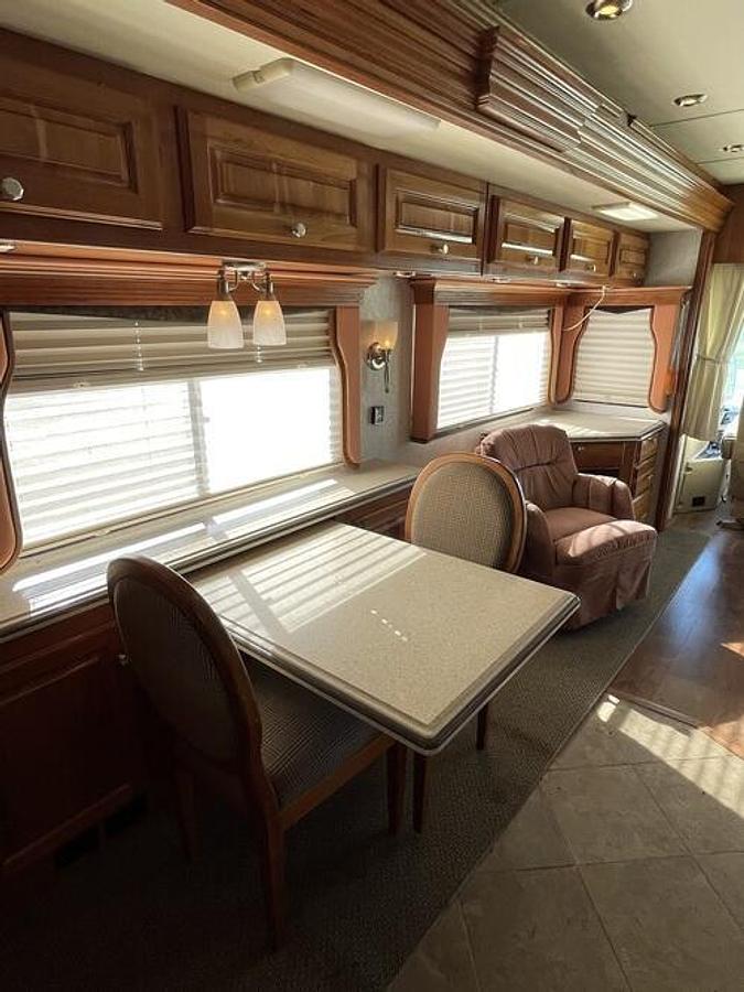 Used 2007 Monaco Camelot 42PDQ Class A Motorhome